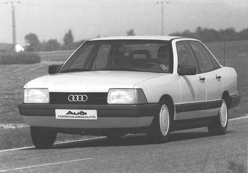 Audi 100 Type 44 - 1982