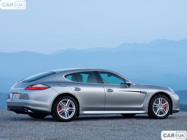 Porsche_Panamera_2010_800x600_wallpaper_15.jpg